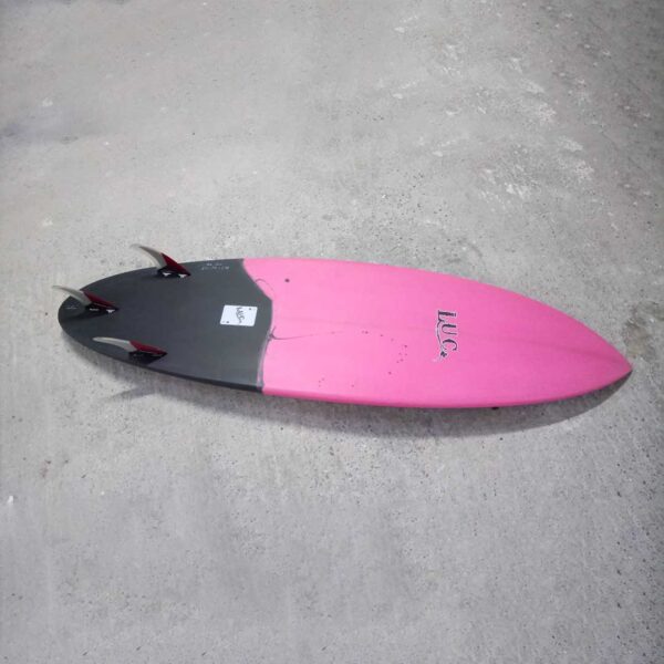 shortboard surfboard